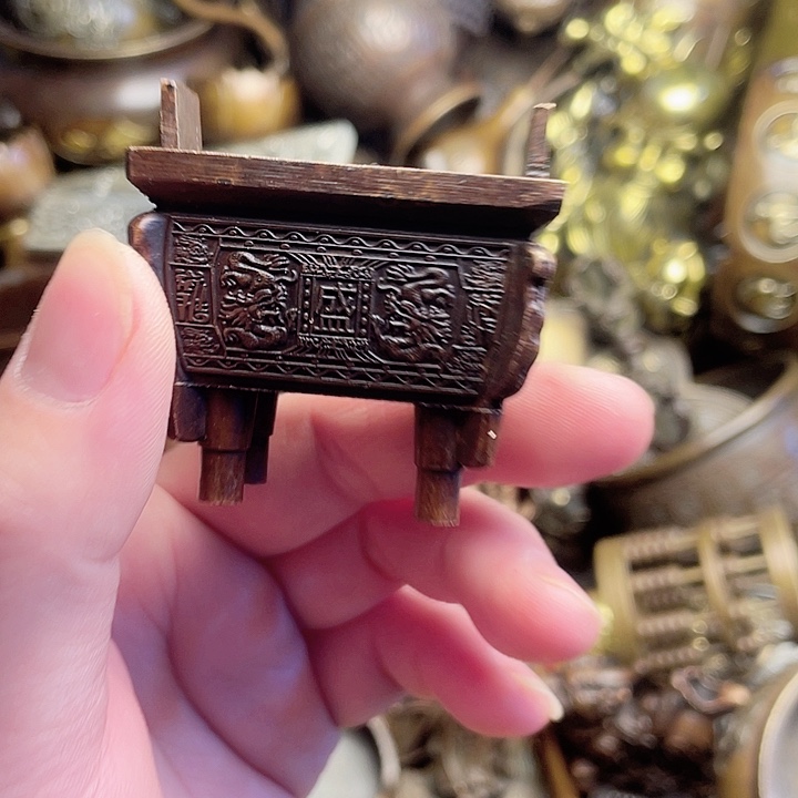 诚信经营铜器摆件