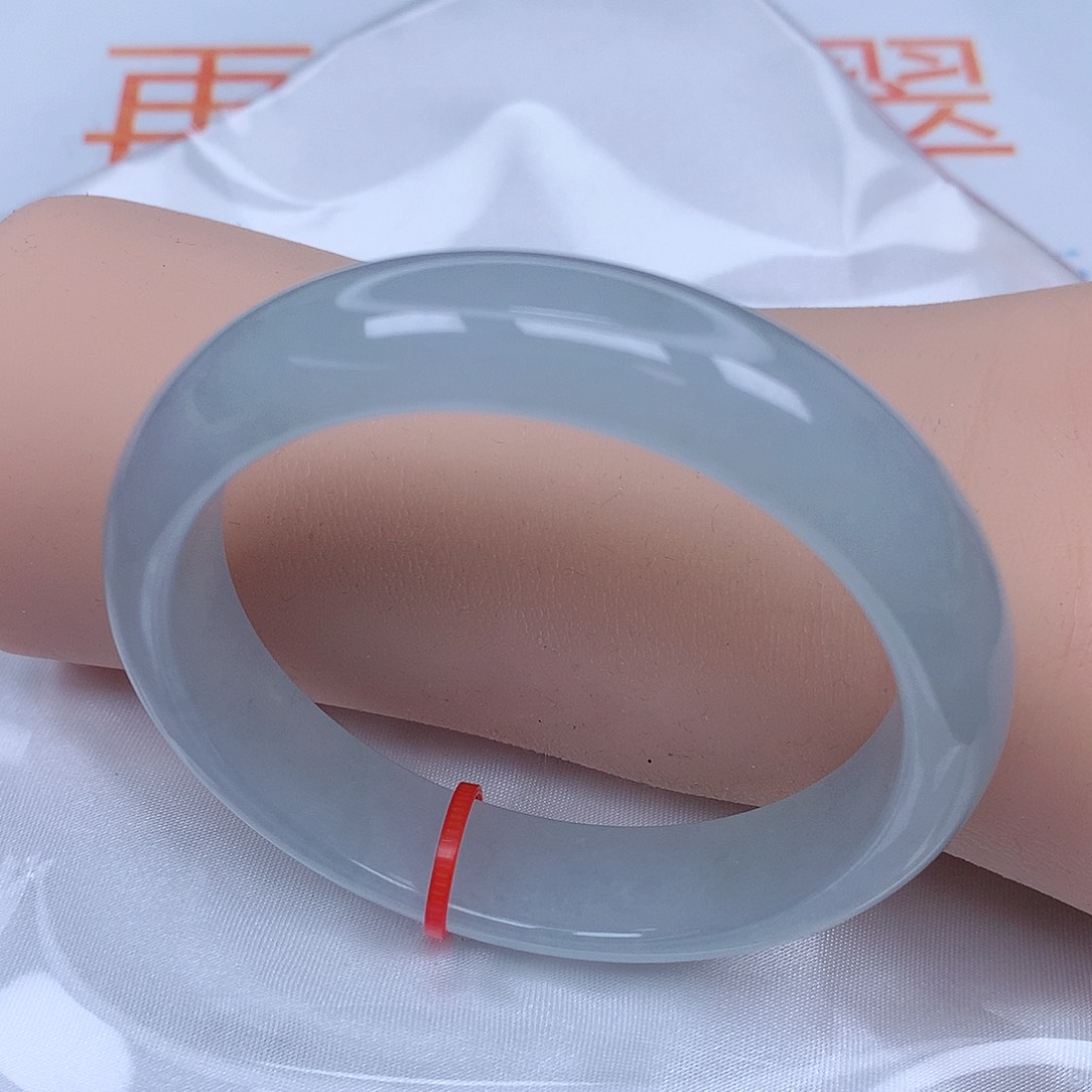 【闪购商品】未镶嵌手镯翡翠，55