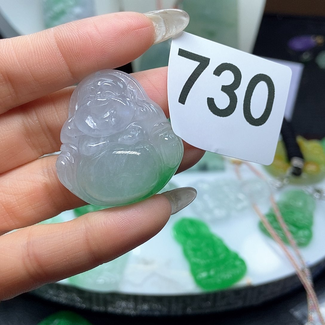 翡翠吊坠(赠链)未镶嵌