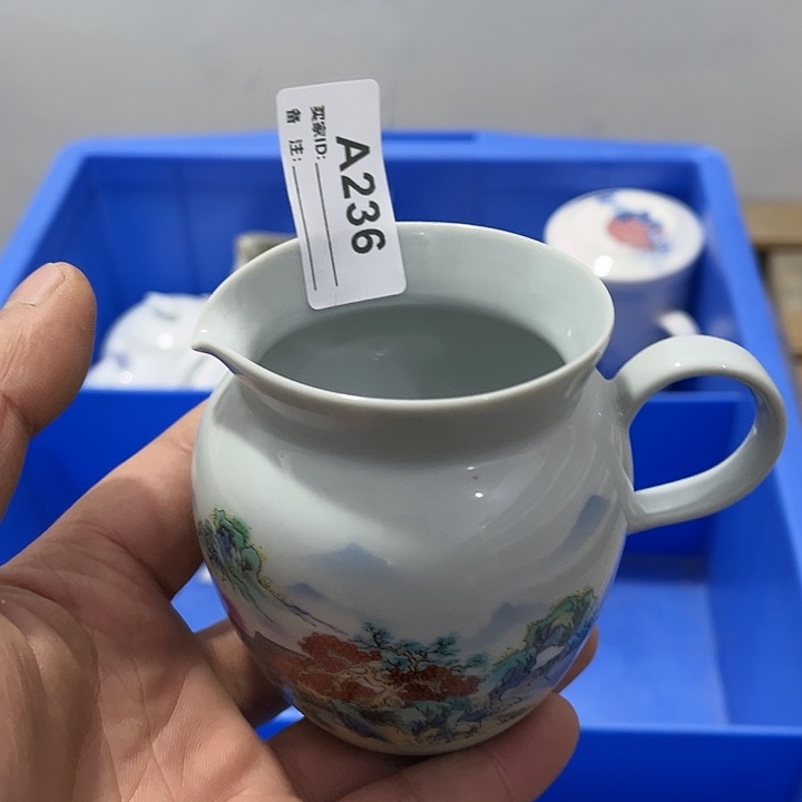 瓷片默认微瑕瓷器、茶具、壶、摆件，介意勿拍 