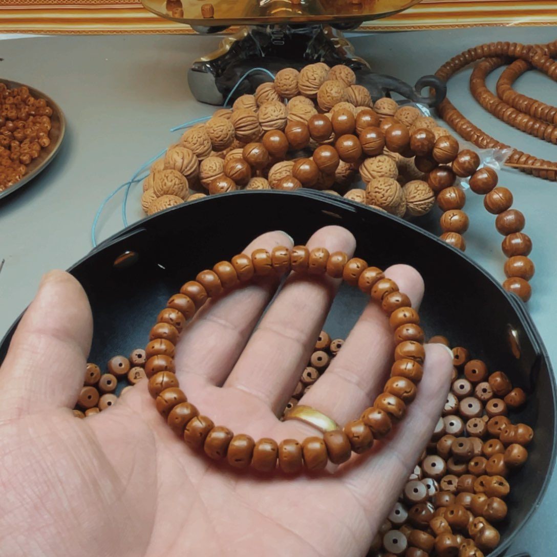 桃核吊坠宽***雕桃核光柱