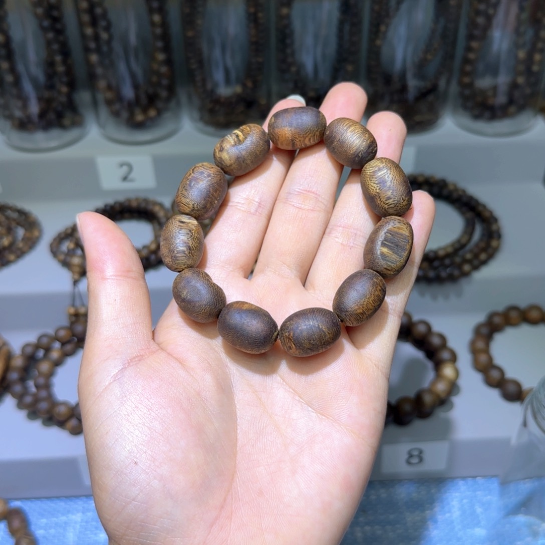 手串沉香沐*海南乌身白棋留疤1.4单圈16+