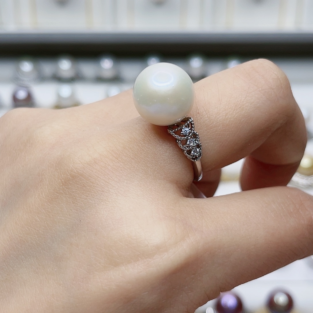 淡水珍珠颈饰钛钢