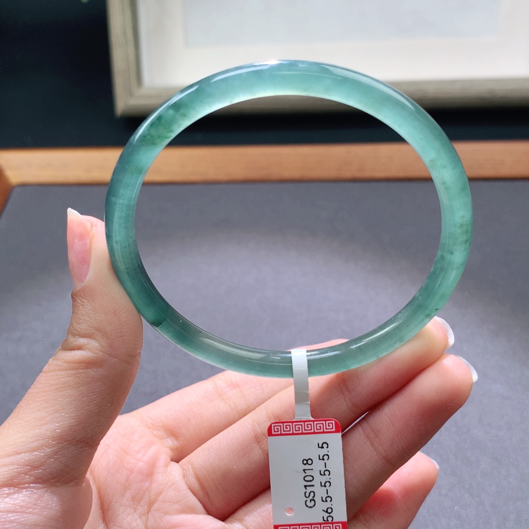 翡翠手镯未镶嵌天然翡翠手镯叮当镯