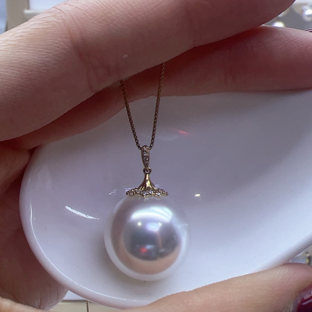 淡水珍珠吊坠(赠链)18K金镶嵌