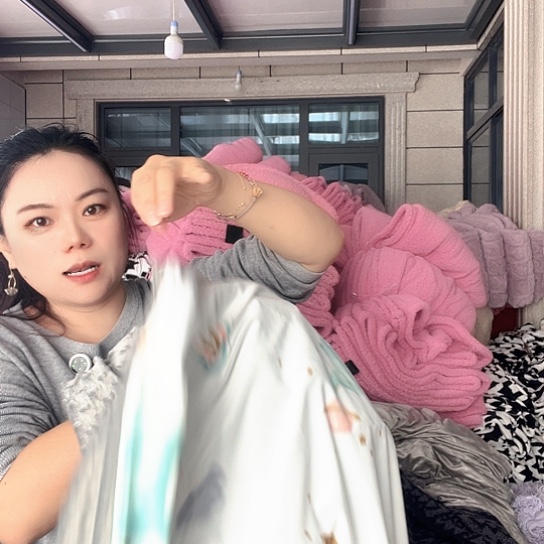 羊驼毛灰色豆豆被套150+200