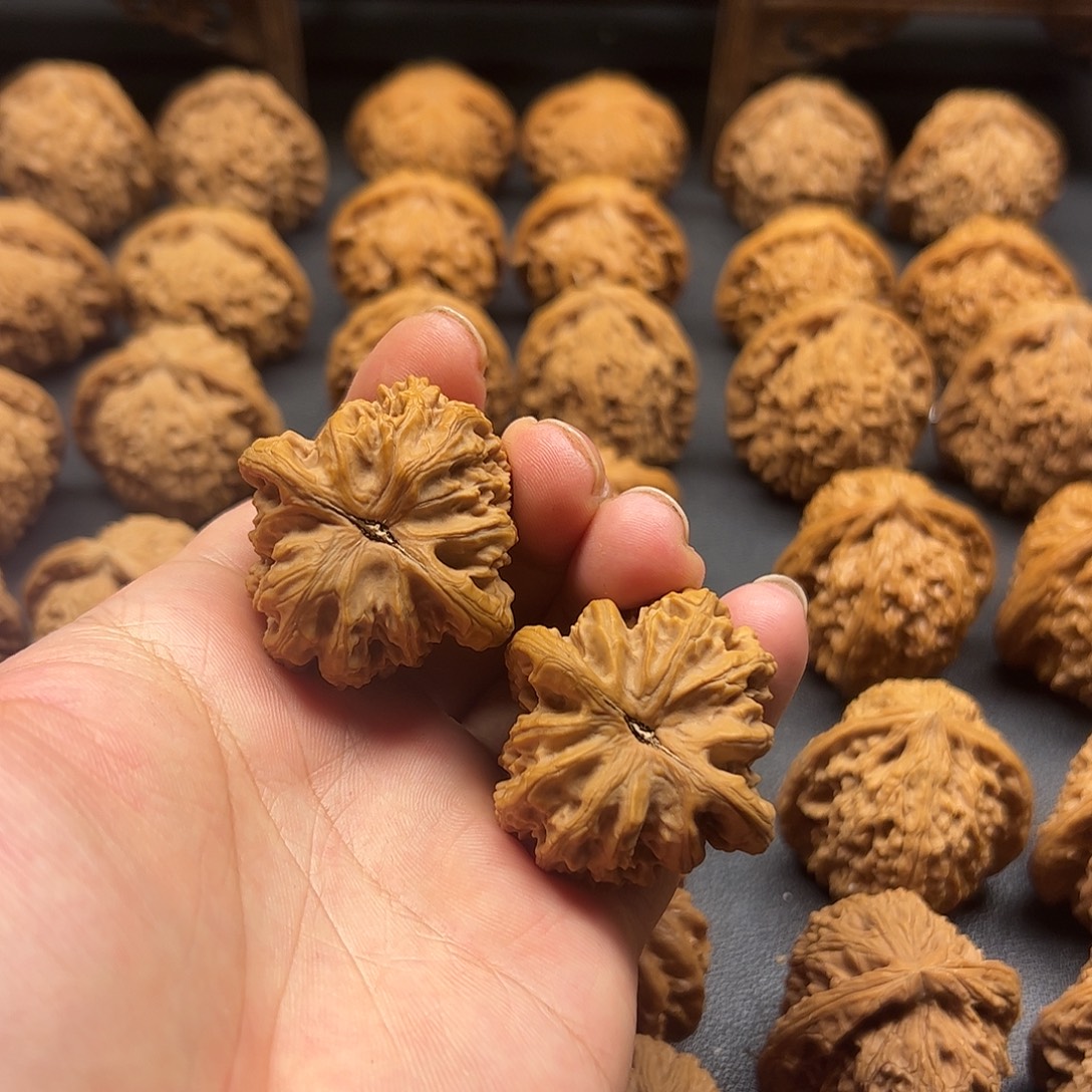 桃核吊坠文玩核桃