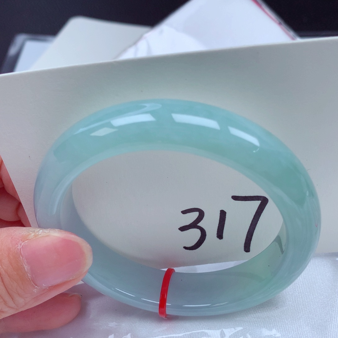 翡翠未镶嵌手镯翡翠