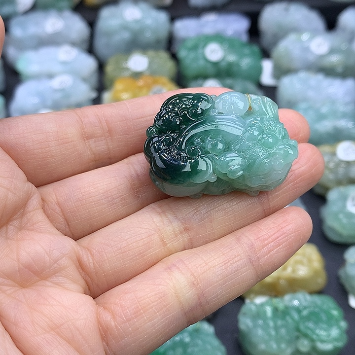 翡翠未镶嵌颈饰天然缅甸A货翡翠貔貅吊坠