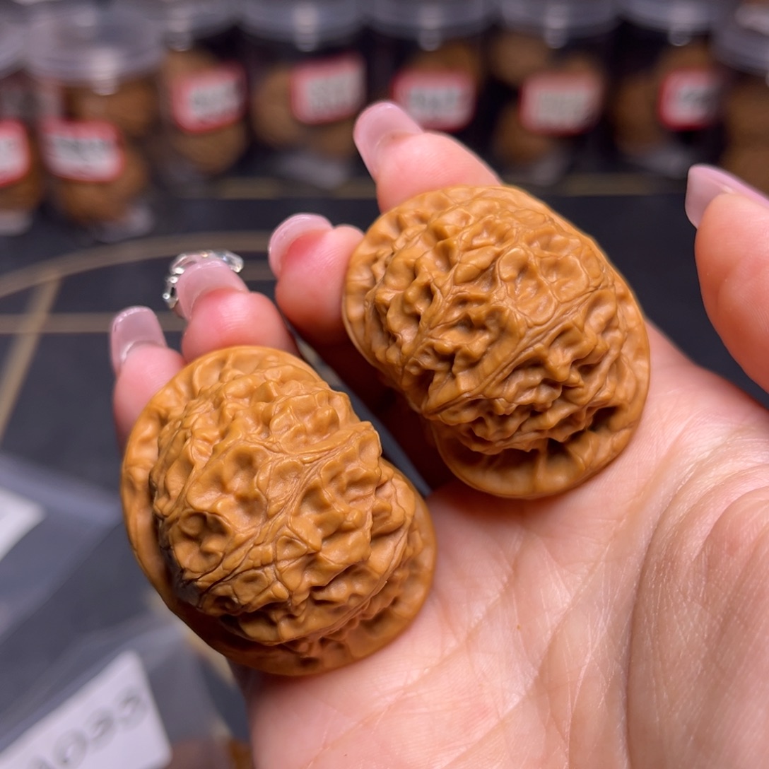 韵***师吊坠文玩核桃宫灯