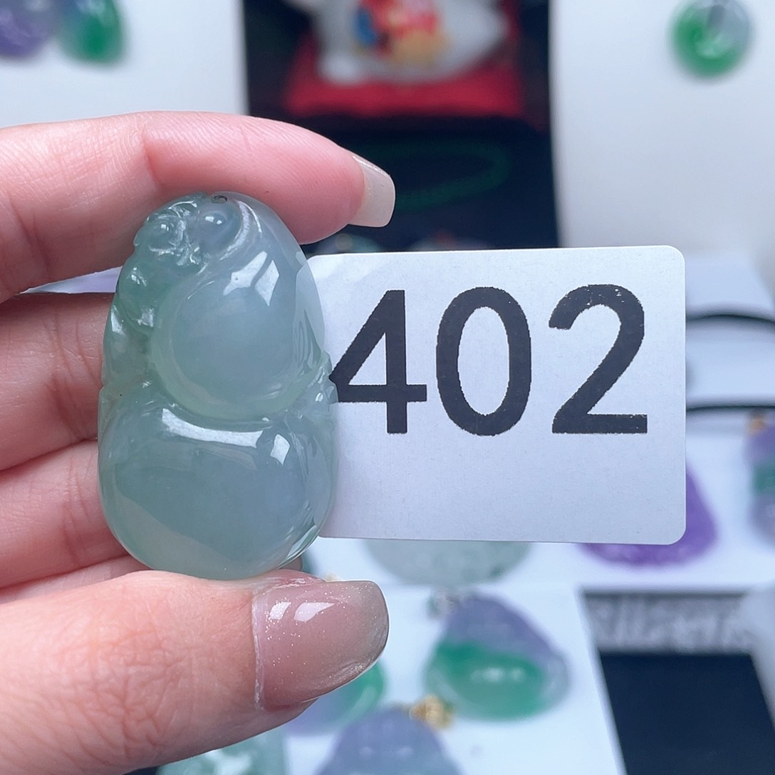 翡翠吊坠(赠链)未镶嵌