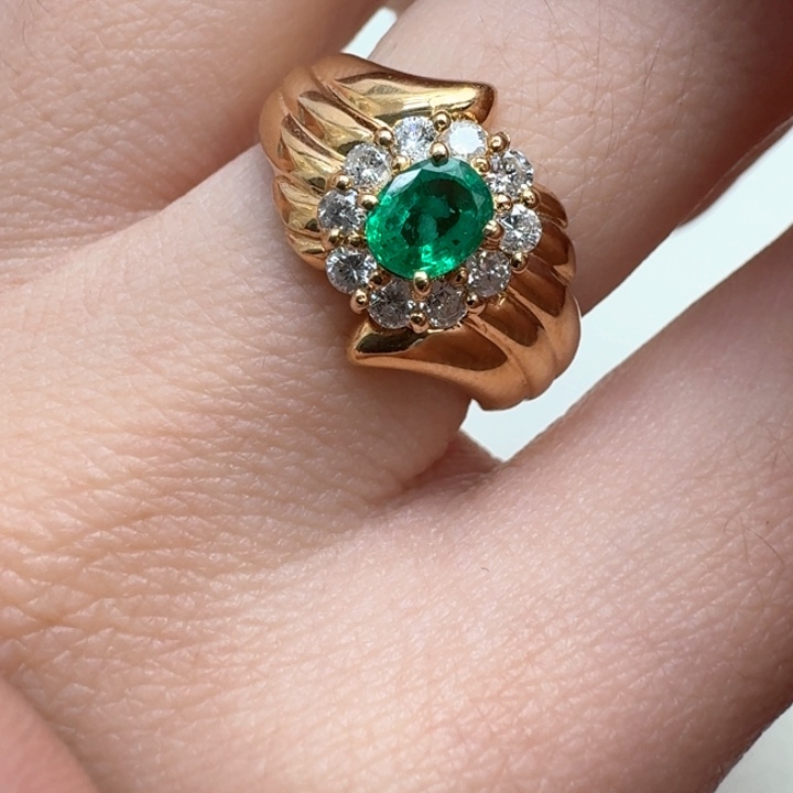 祖母绿戒指未镶嵌