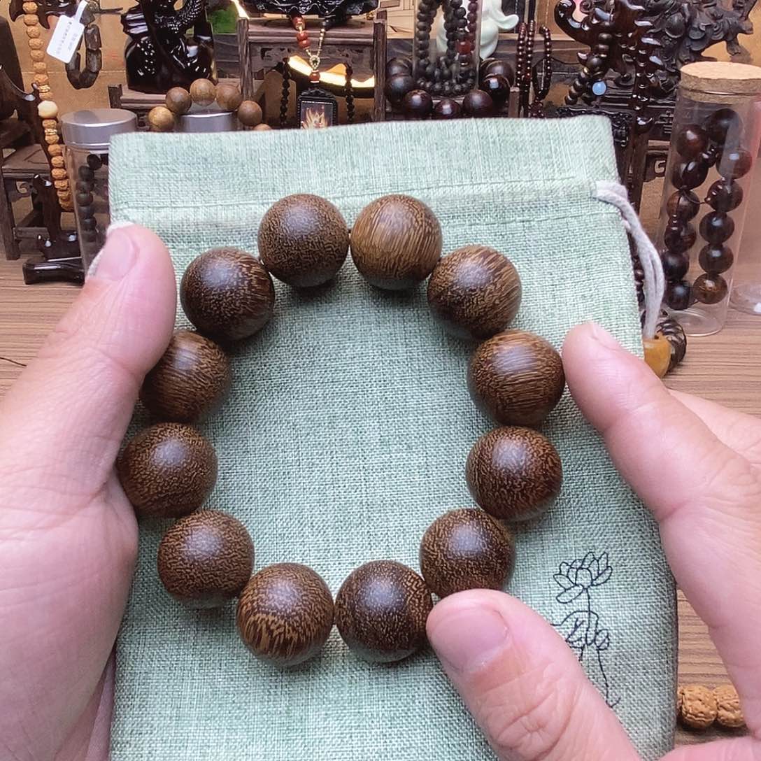 滴血莲花菩提手串