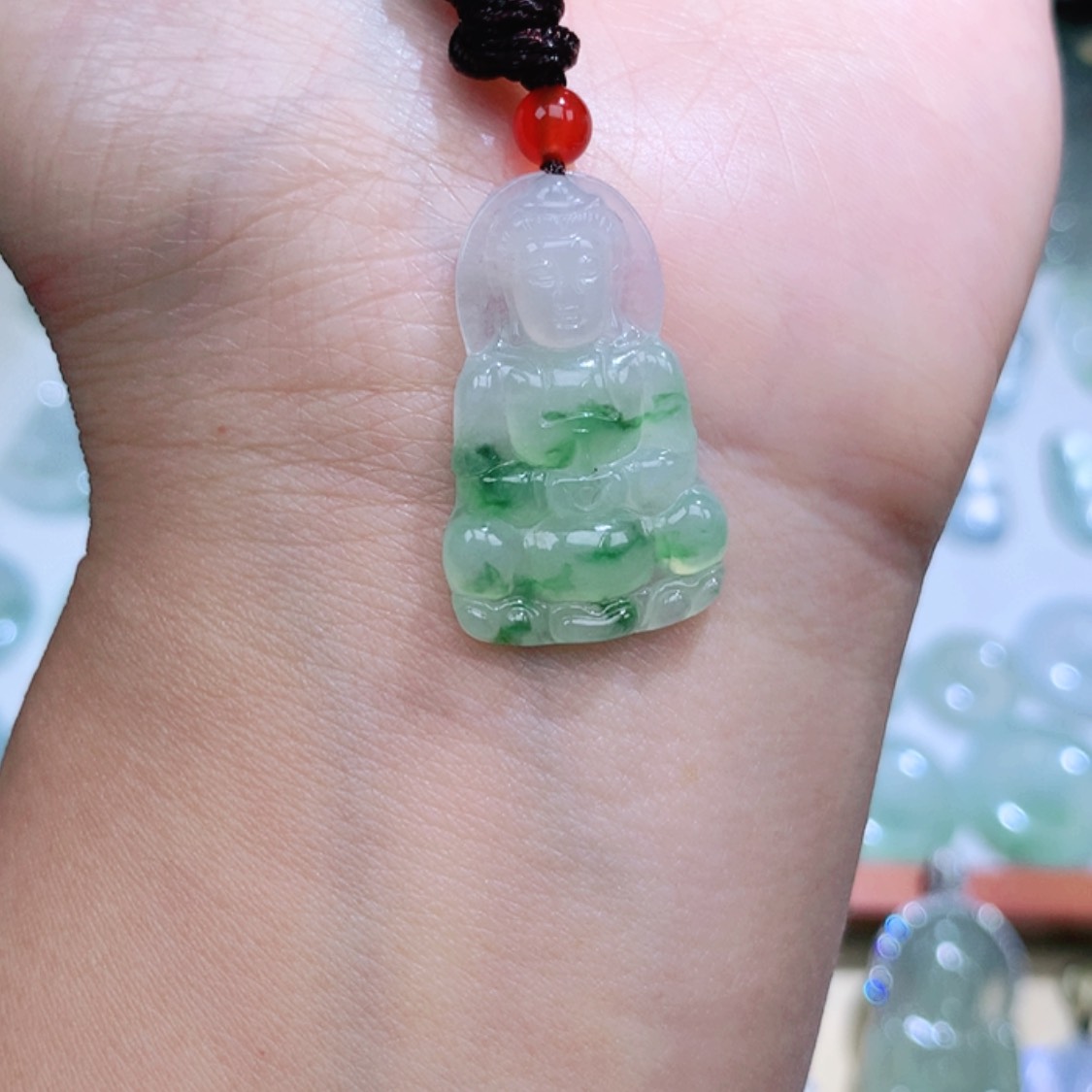 【闪购商品】翡翠颈饰未镶嵌观音