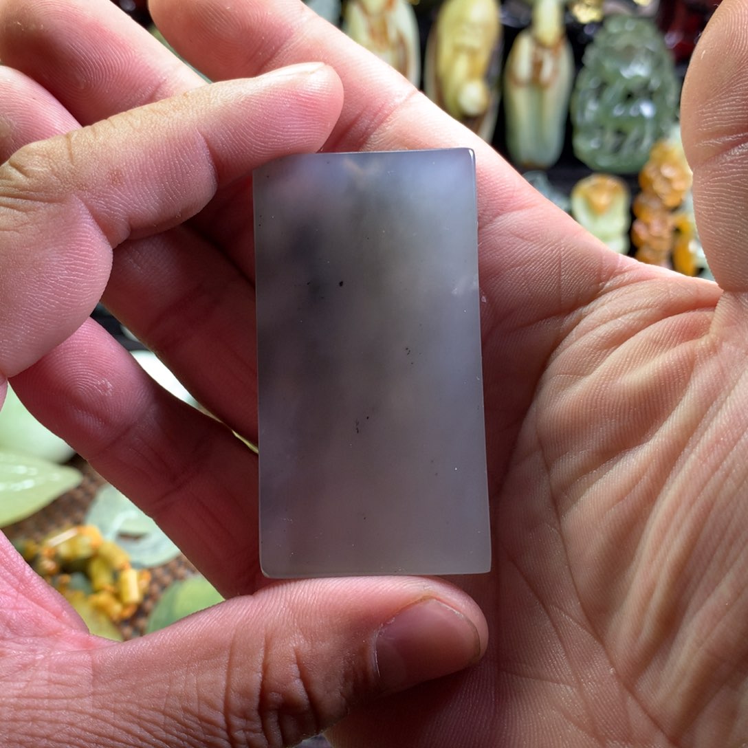 岫玉颈饰未镶嵌鱿***甜