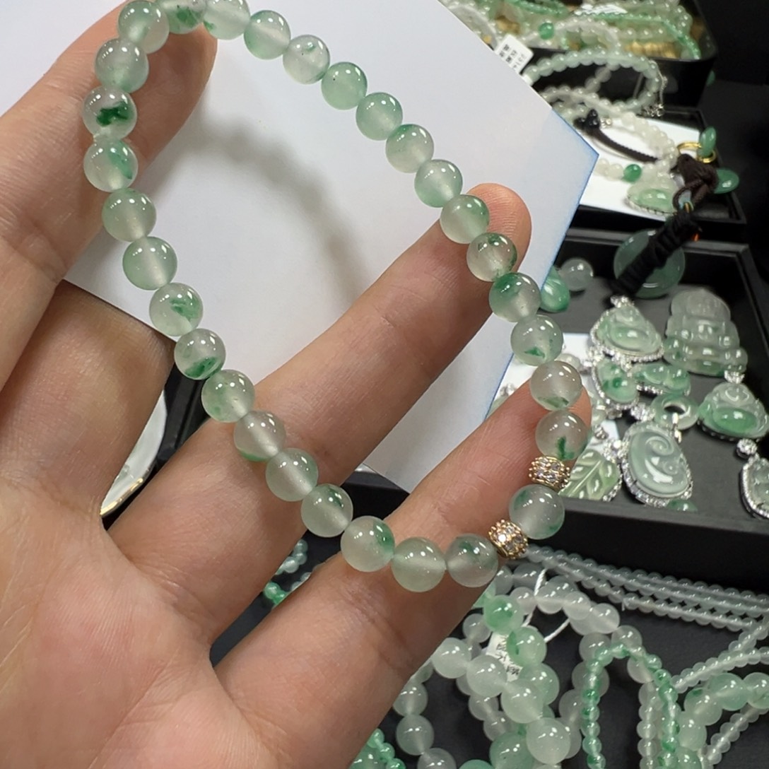 你***美石英质玉未镶嵌手串