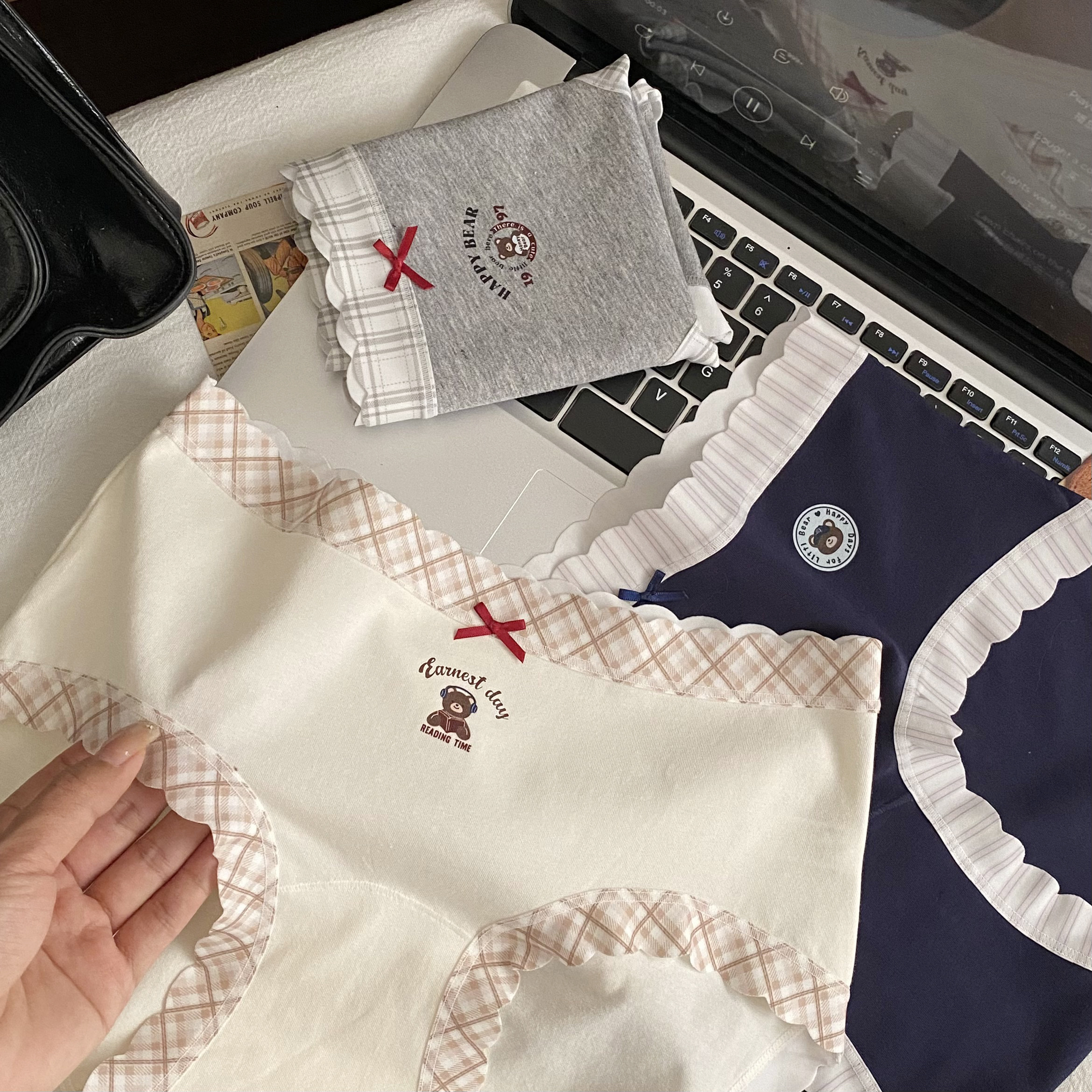 兄弟家*春季新品纯棉舒适清新立体翘臀女士盒装内裤（3盒）