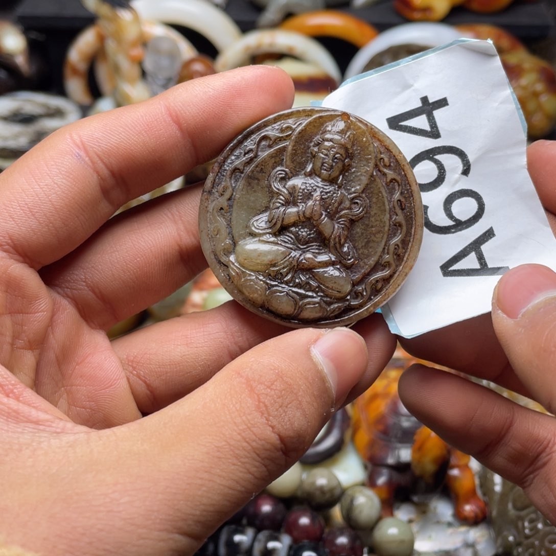 和田玉（糖玉）挂件未镶嵌