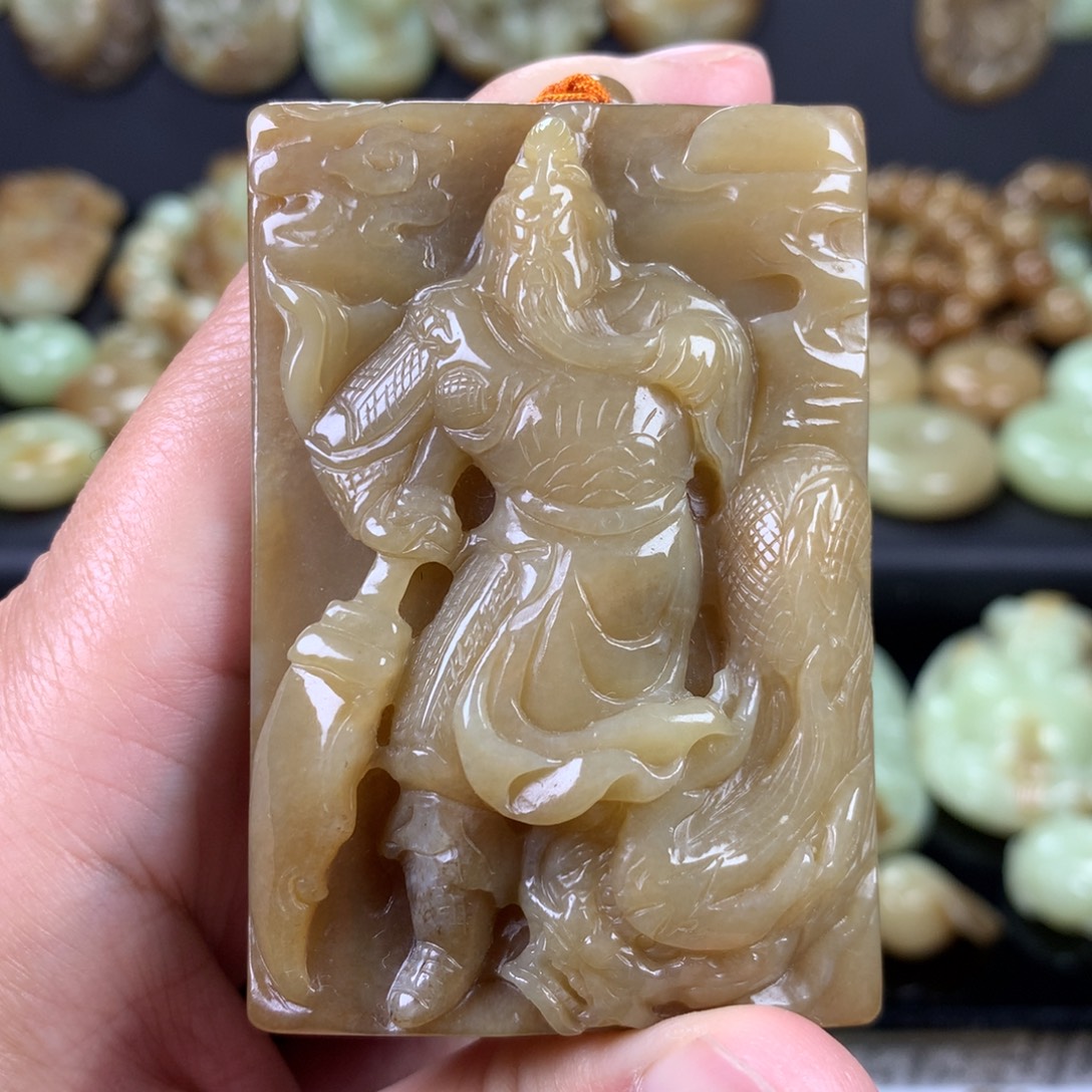 努***斗和田玉未镶嵌颈饰