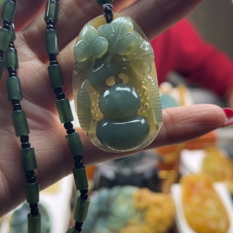 岫玉挂件未镶嵌挂件