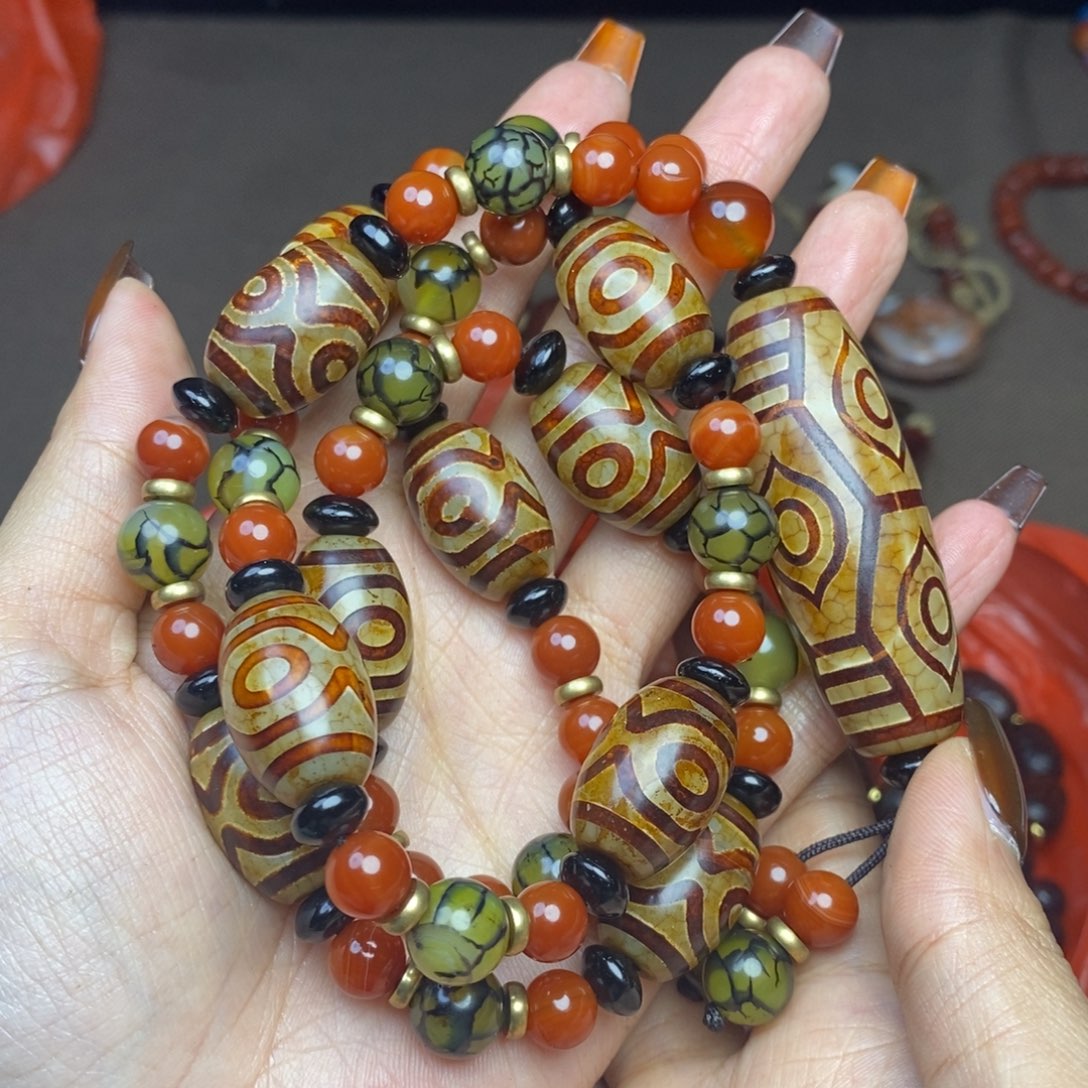 玛瑙/玉髓颈饰未镶嵌