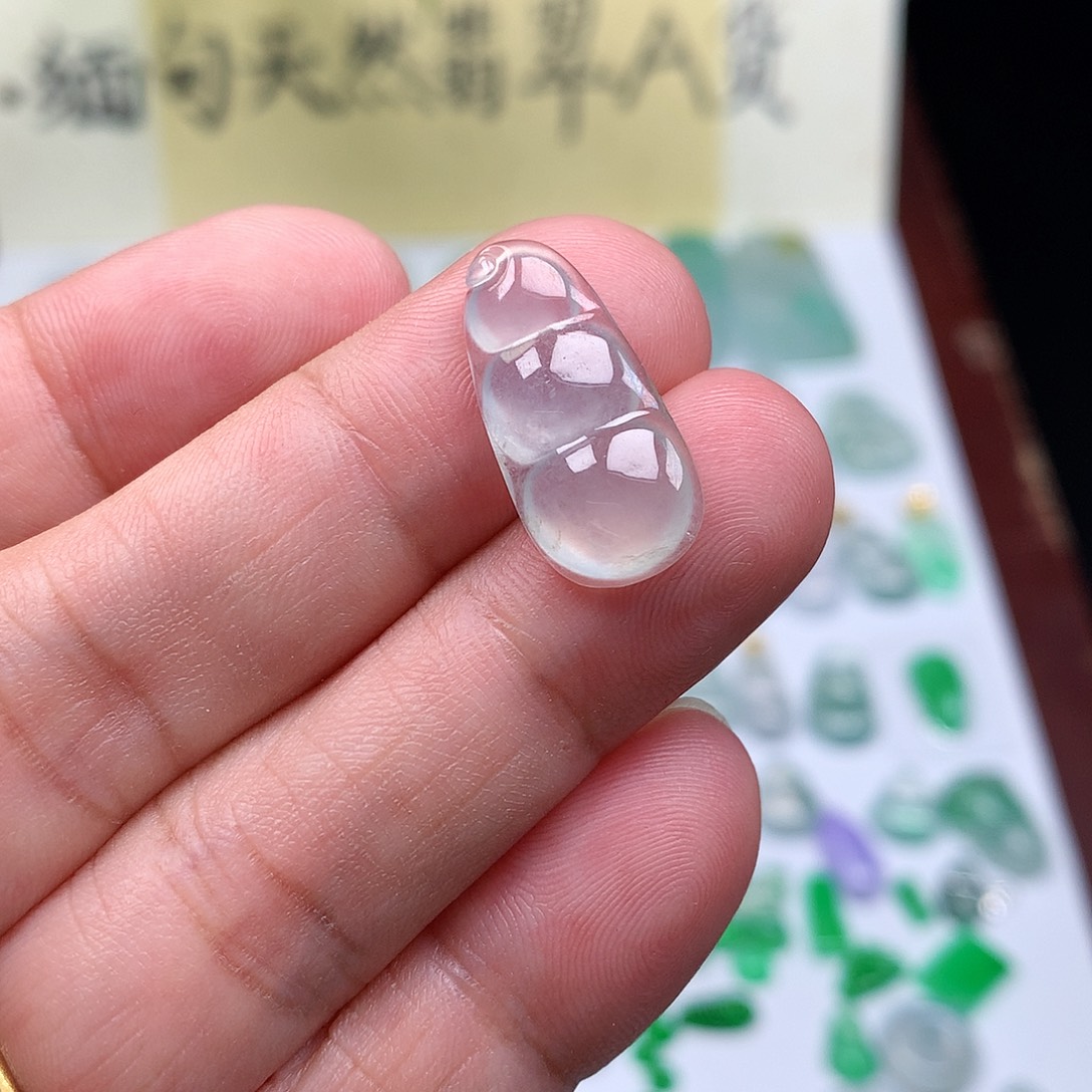 翡翠裸石缅甸天然A货翡翠冰种豆子