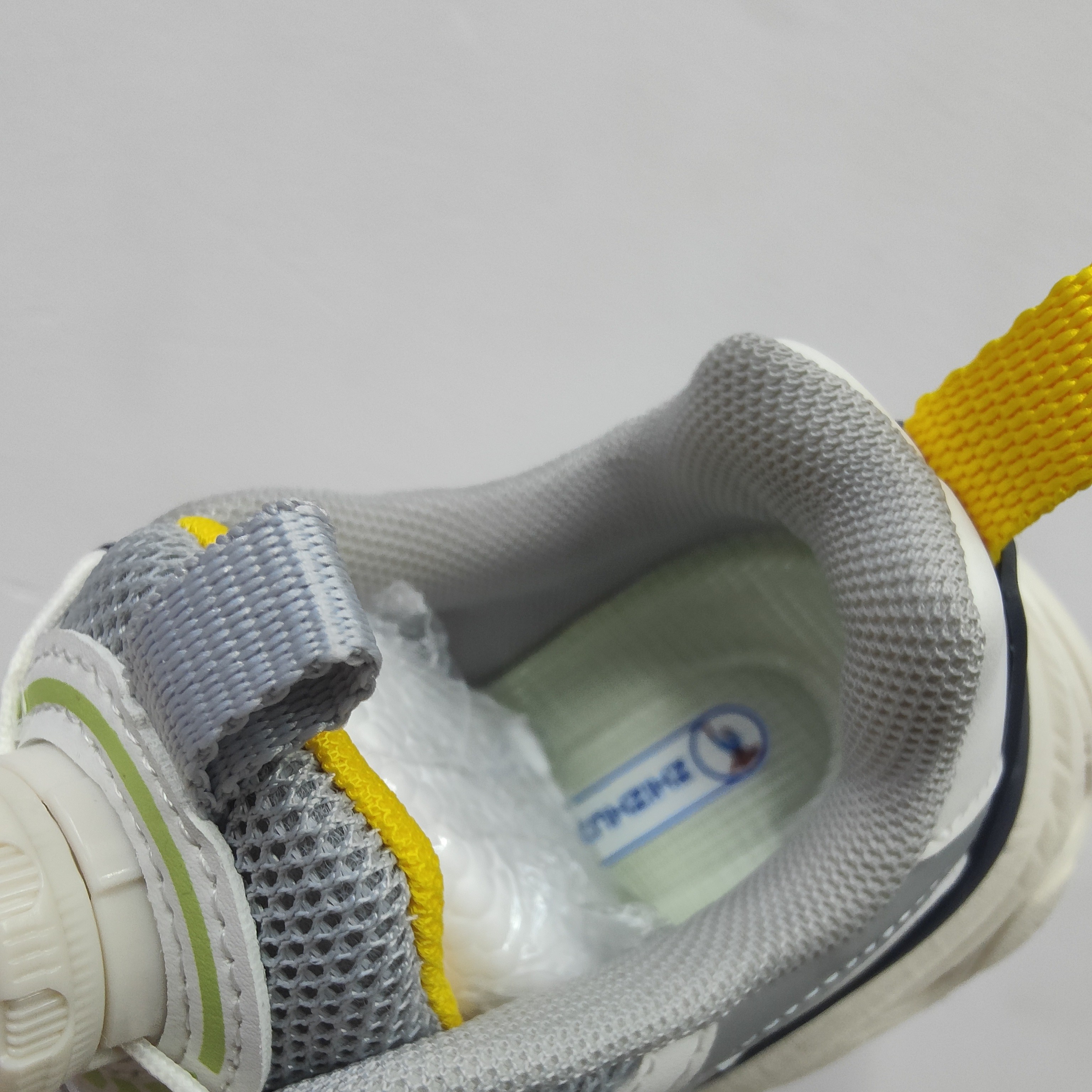 防水耐磨男女防滑秋季运动鞋网面跑步鞋