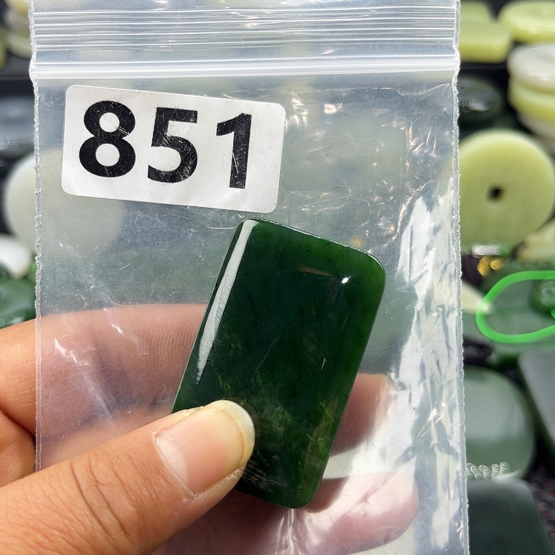 和田玉未镶嵌珠宝半成品