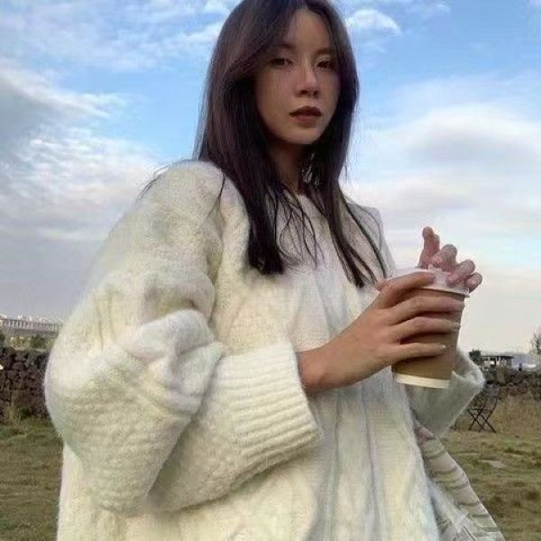 圆领纯色毛衣女2025新款秋冬宽松外穿慵懒风麻花针织套头上衣