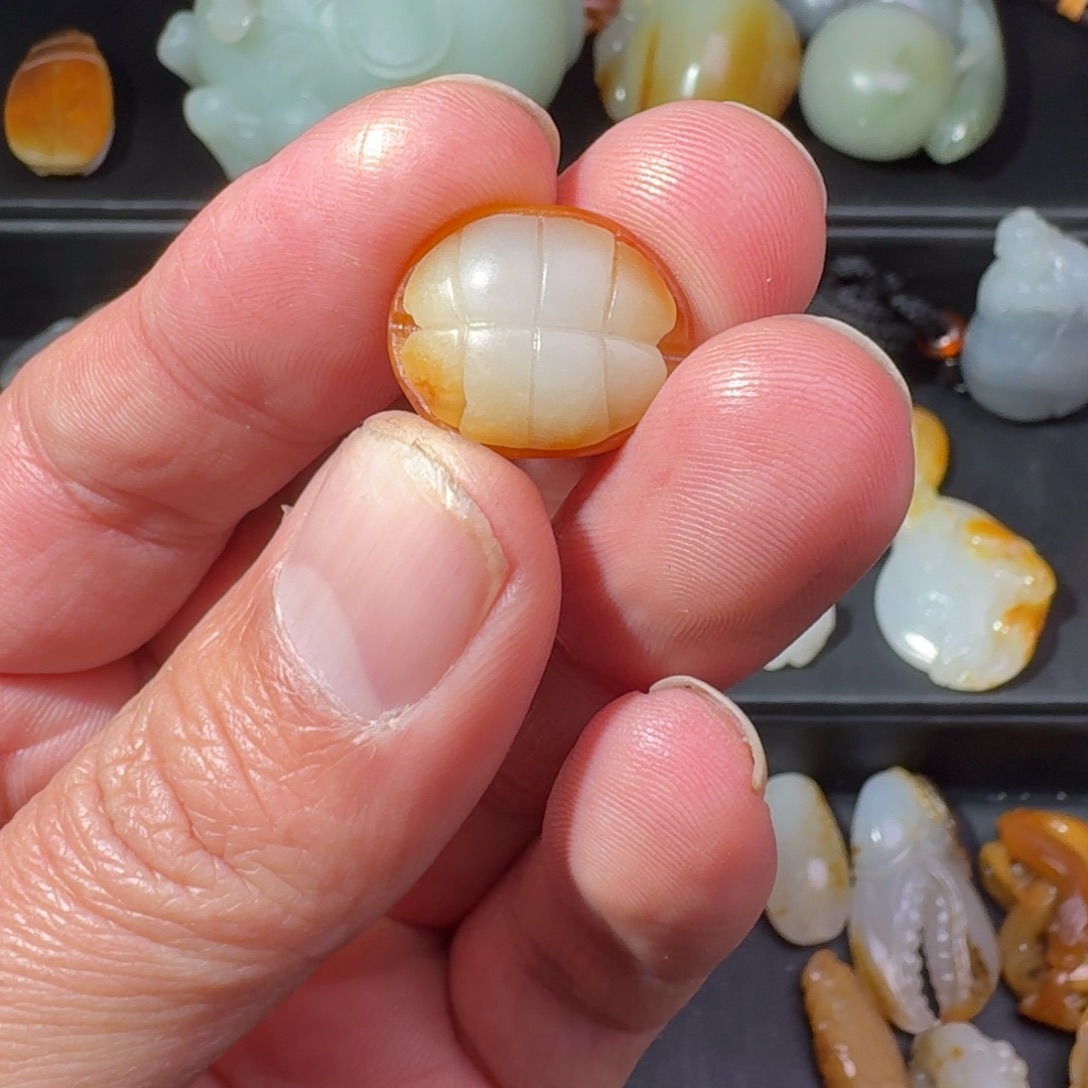 柒****和田玉未镶嵌吊坠(不含链)