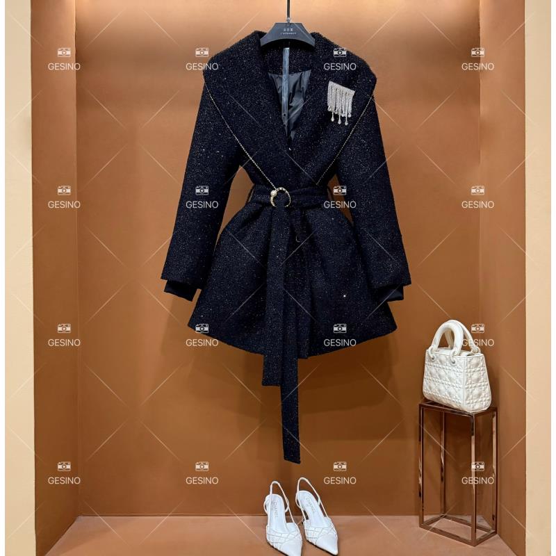 【悠悠】秋冬气质小香风时尚设计师中长款外套 QD-2025082