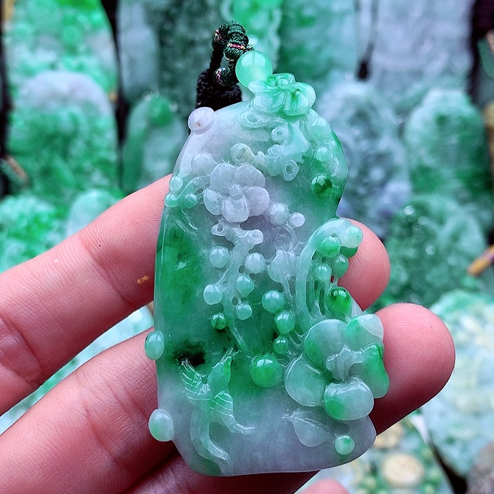 翡翠吊坠(不含链)未镶嵌