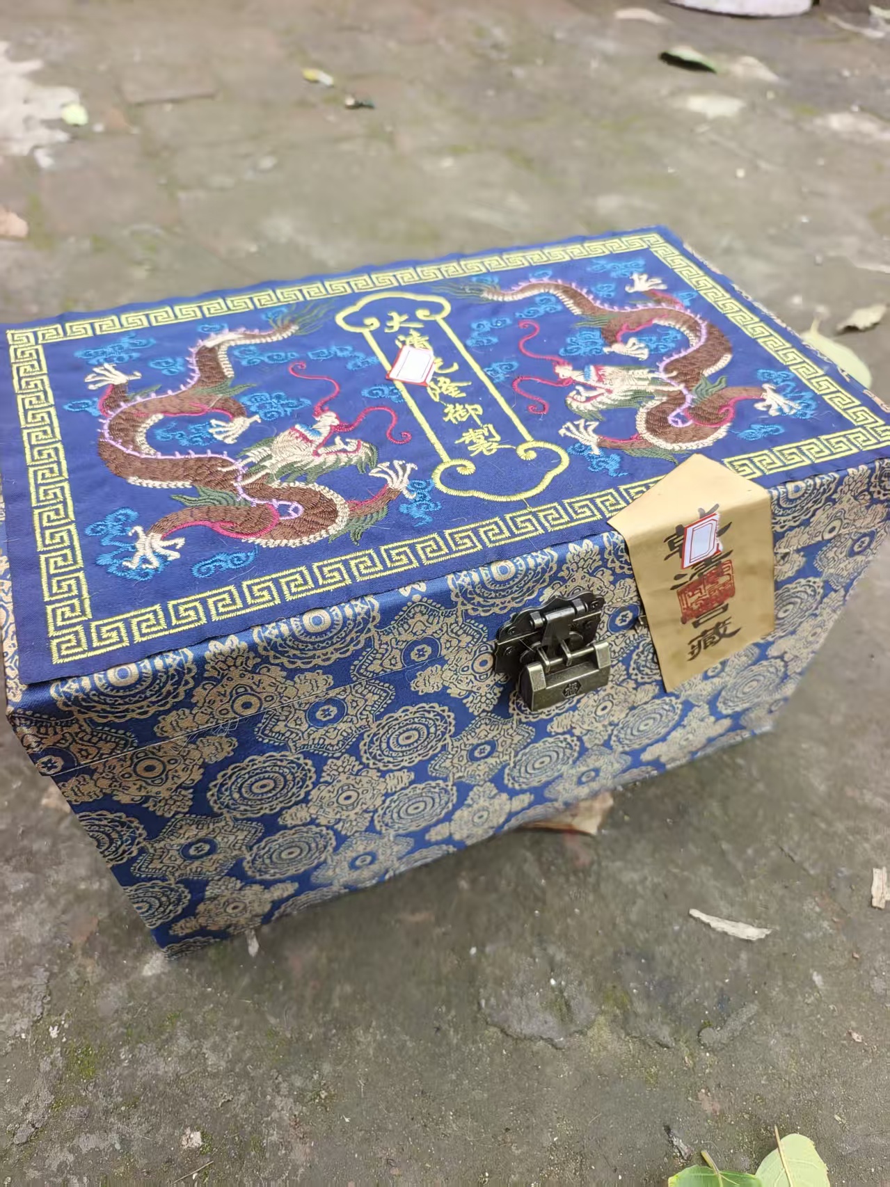 摆件精品摆件箱子 大青龙精品 闷