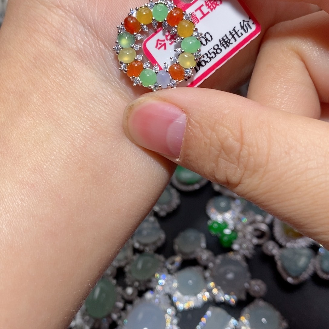 翡翠颈饰银S925镶嵌n j j j