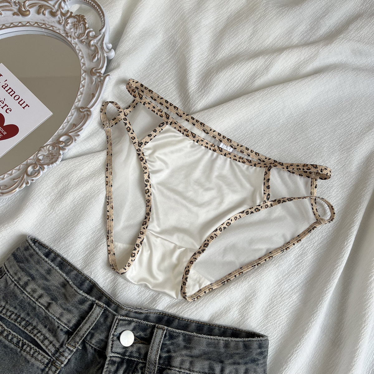 缎面运动型奶豹纹日系镂空简约舒适女内裤三角裤