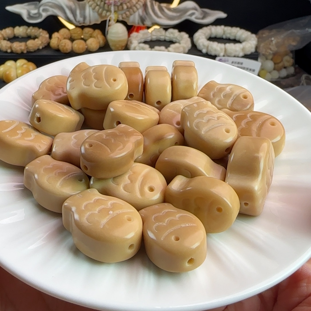 手串菩提根/象牙果微瑕牙果奶茶色鱼排10颗