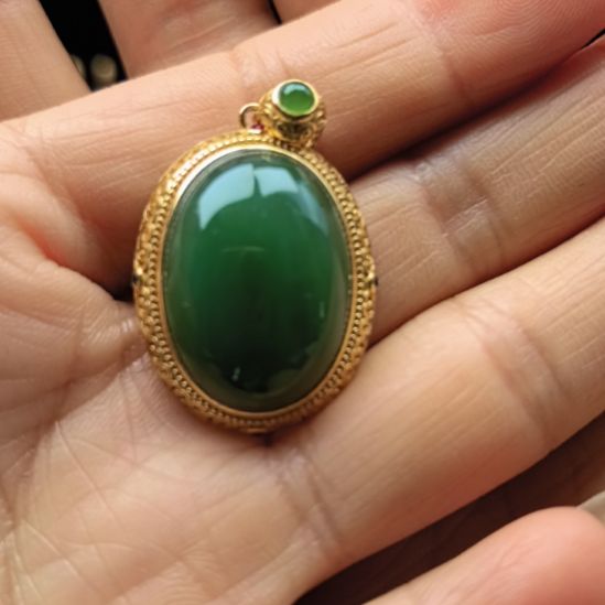 和田玉（碧玉）未镶嵌颈饰