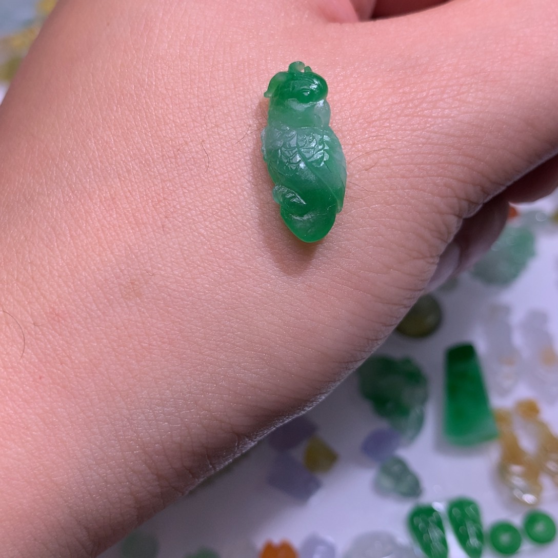 定制翡翠未镶嵌毛货