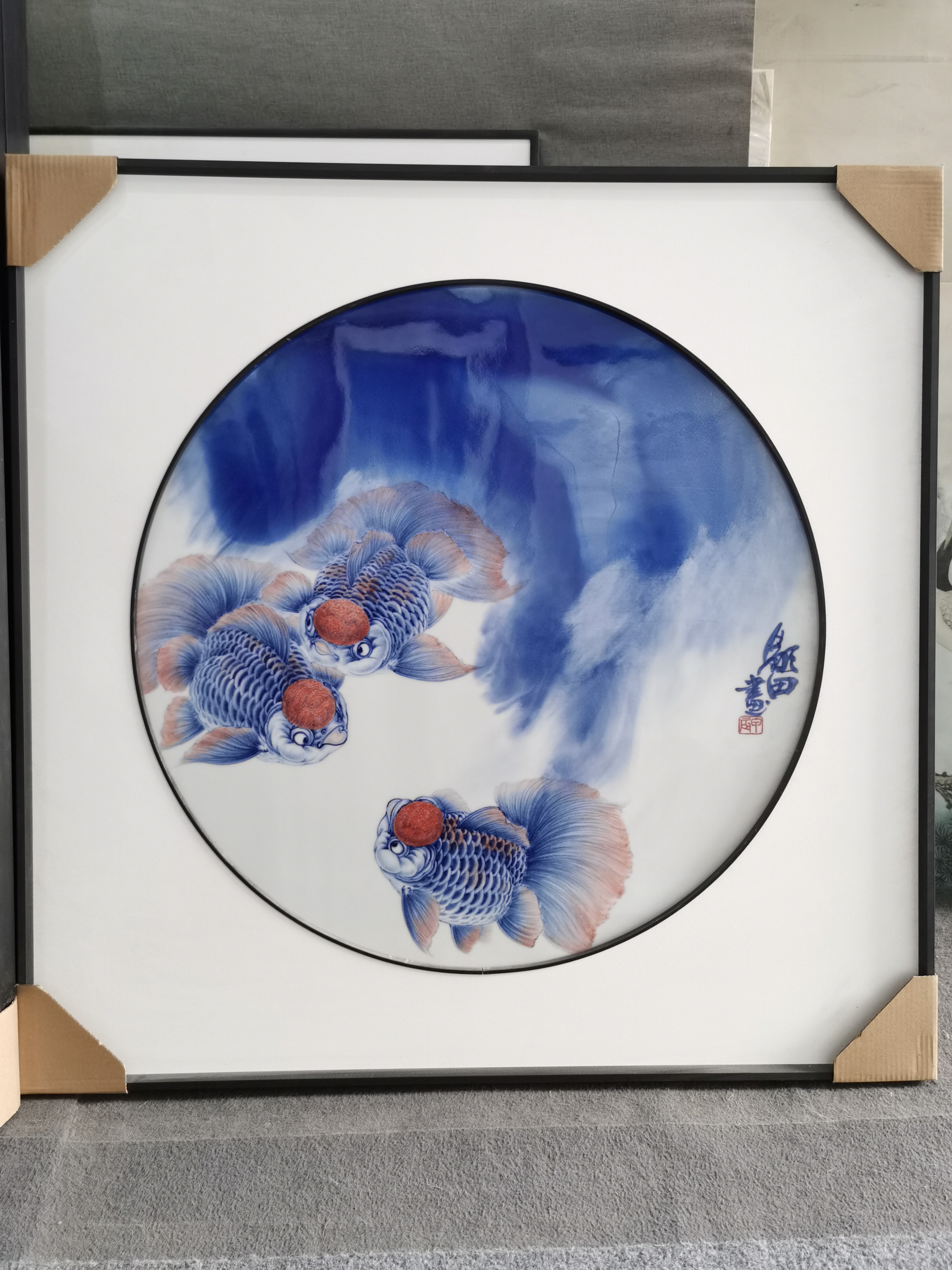 景德镇陶瓷青花五彩金鱼鸿运当头瓷板画