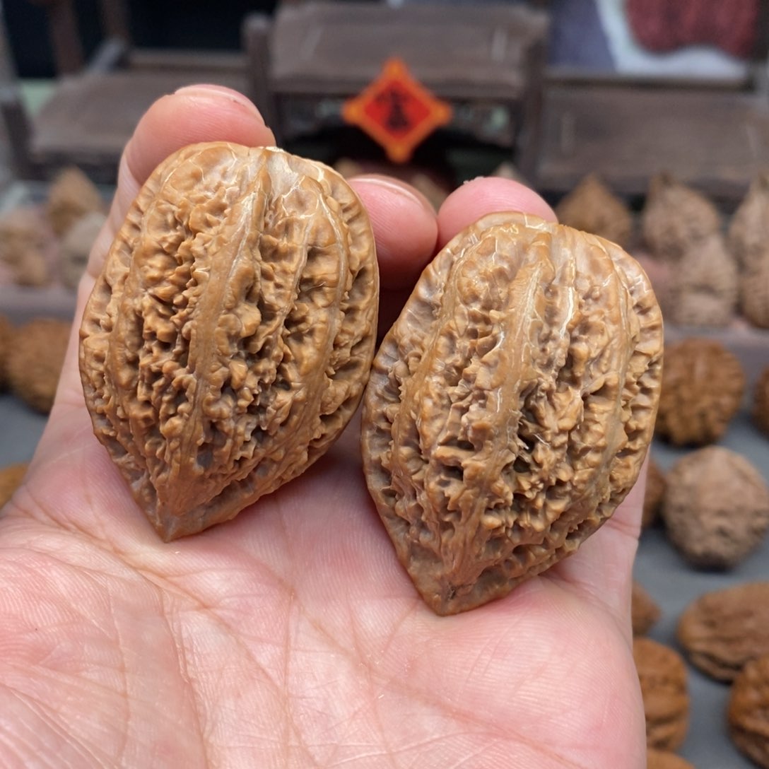 文玩核桃把件蚂蚁上树