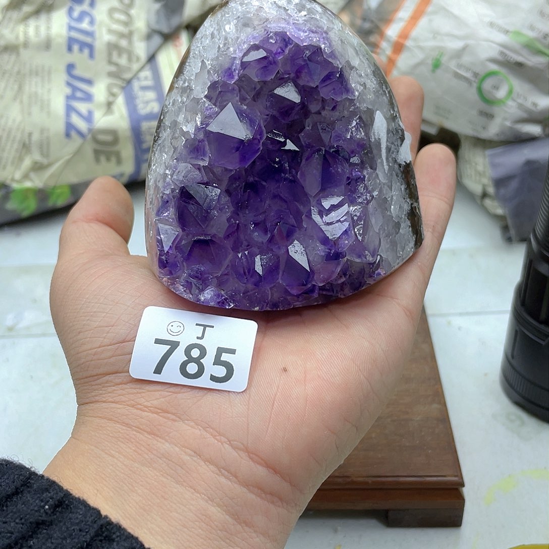 紫晶大型摆件（非配饰）未镶嵌