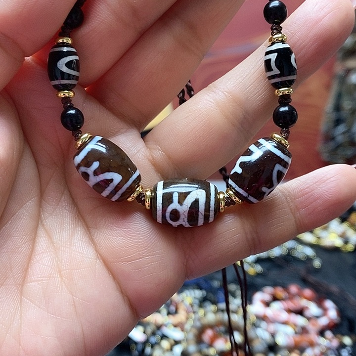 玛瑙/玉髓合金颈饰