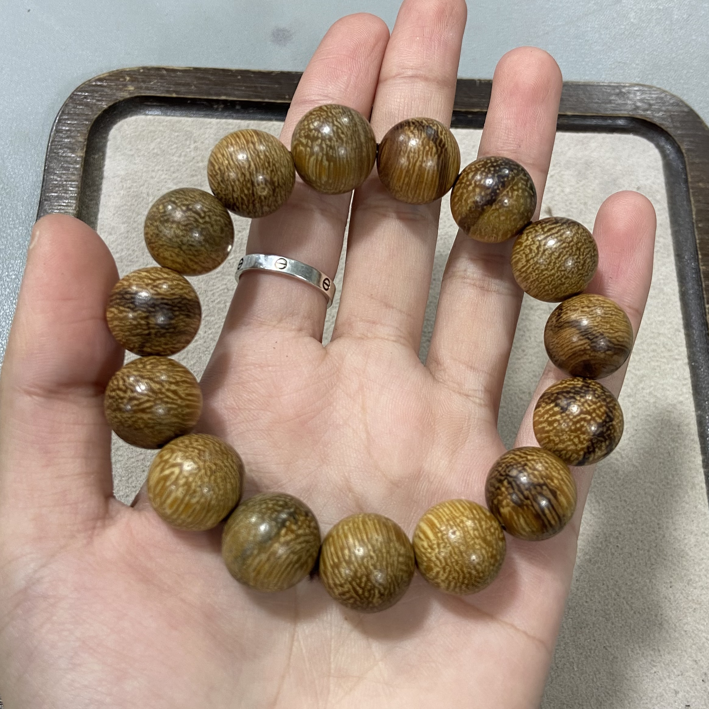 A12虎皮花梨圆珠卡1.5单圈手串