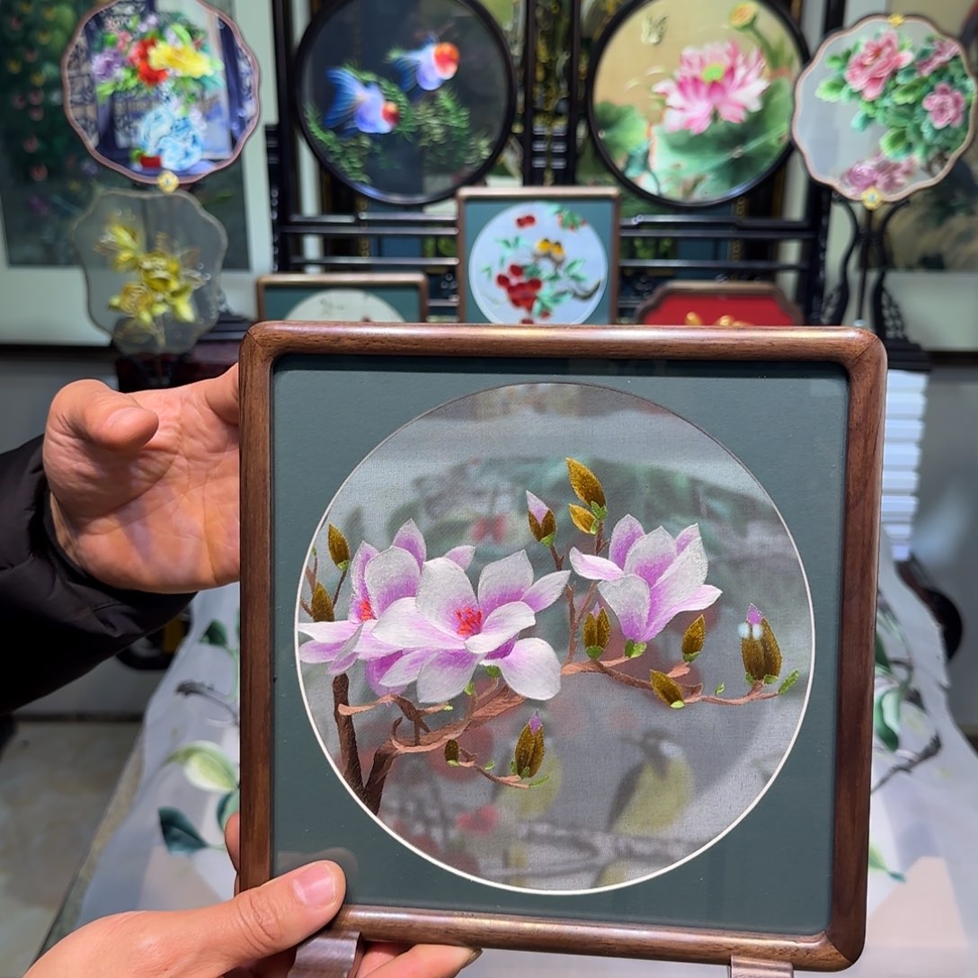 刺绣刺绣工艺精湛