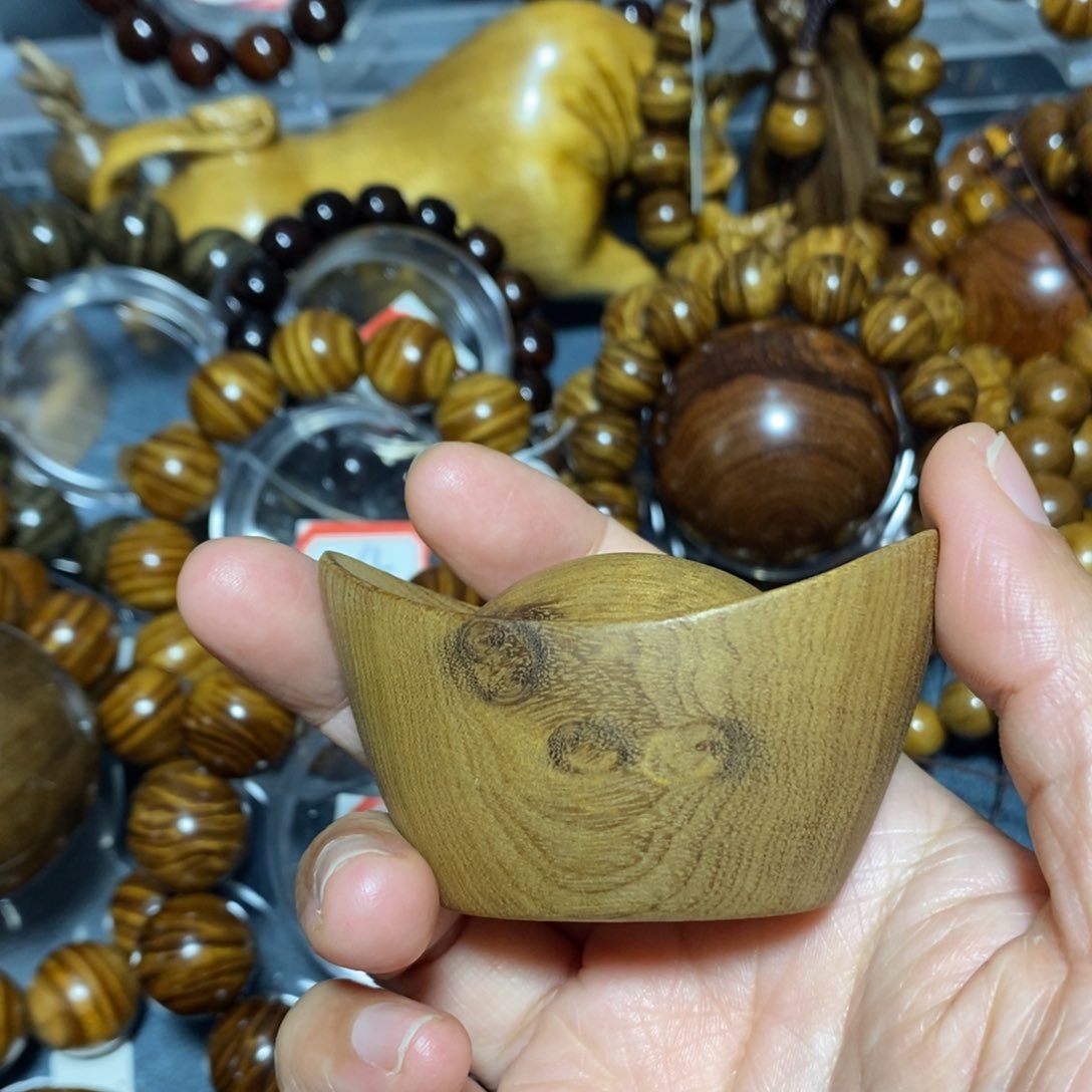 金丝楠木雕工艺品