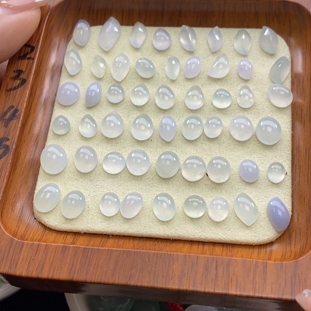 翡翠颈饰未镶嵌60一个可挑