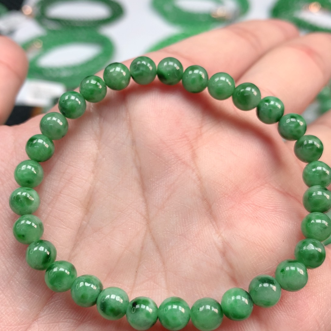 翡翠手链未镶嵌翡翠