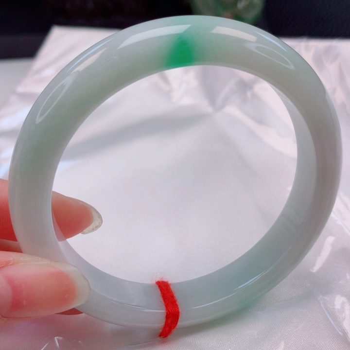 翡翠未镶嵌手镯56圈