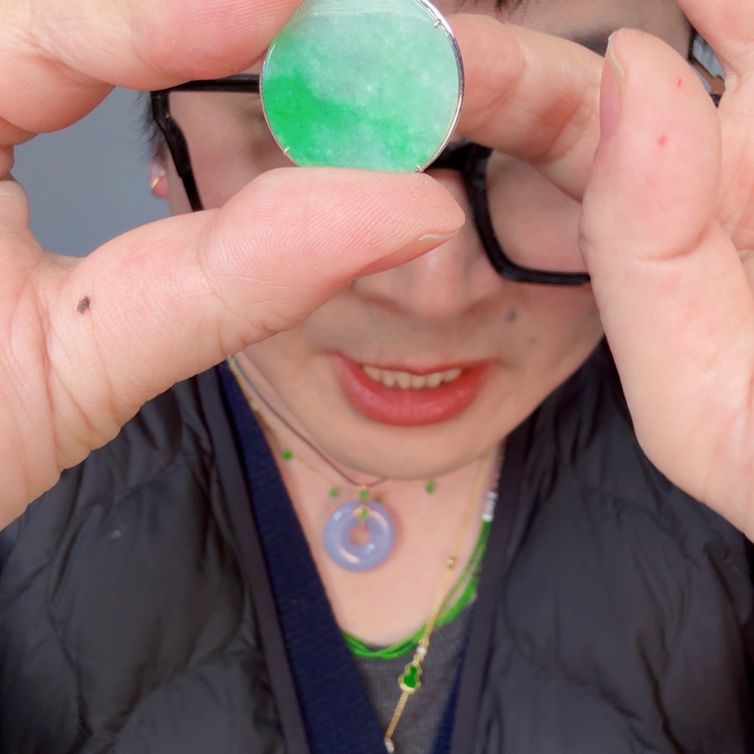 翡翠颈饰18K金镶嵌一个