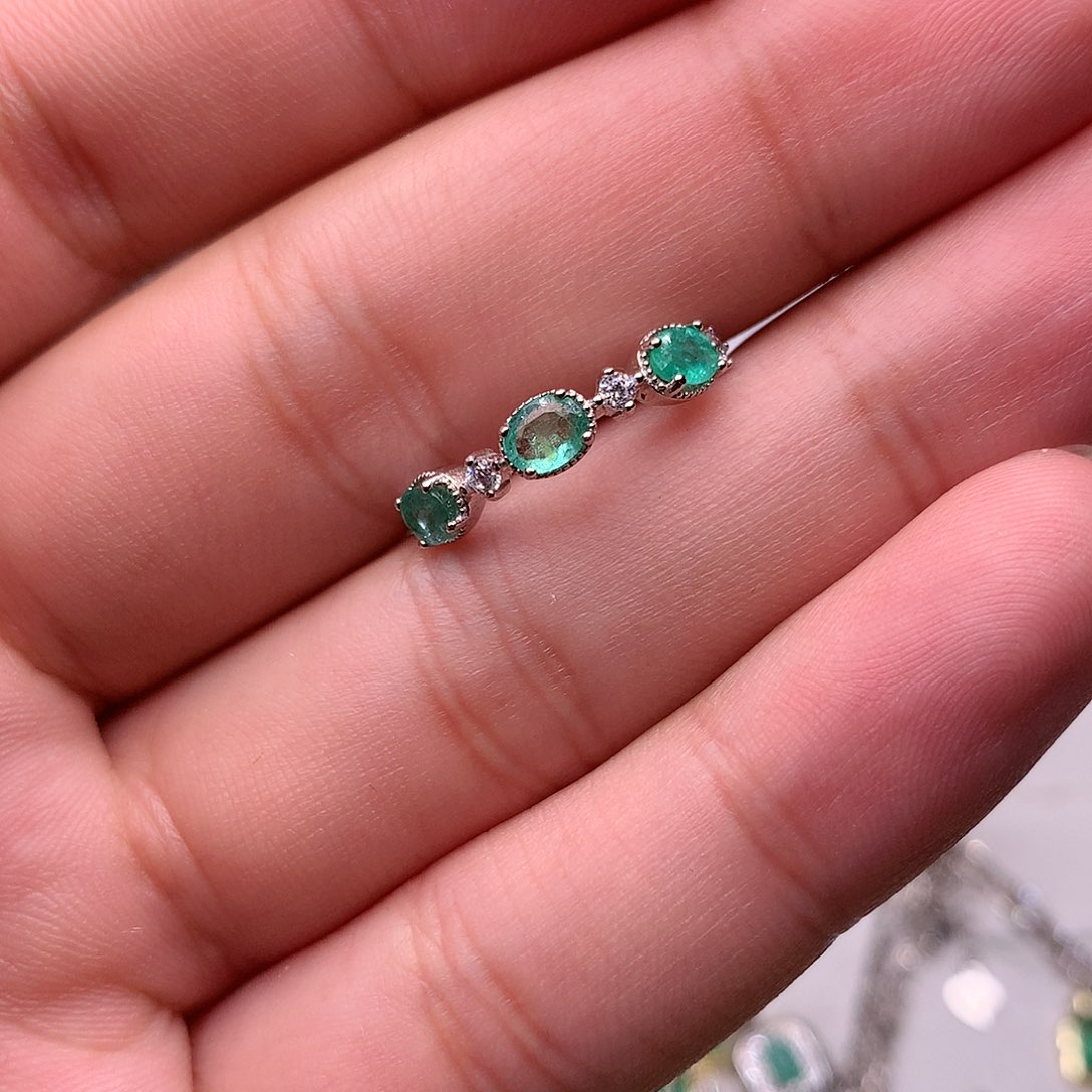 祖母绿戒指银S925镶嵌你***主